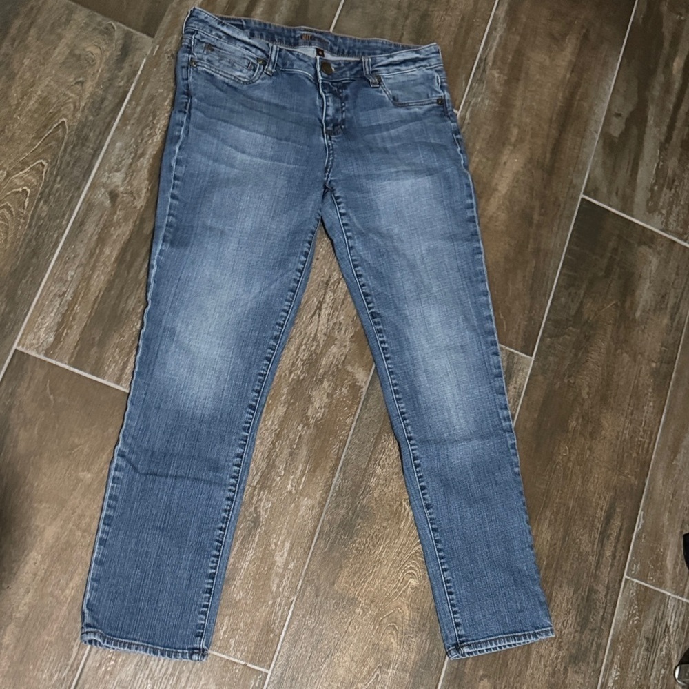 Kut from the Kloth Classic Blue Straight Leg Jeans
